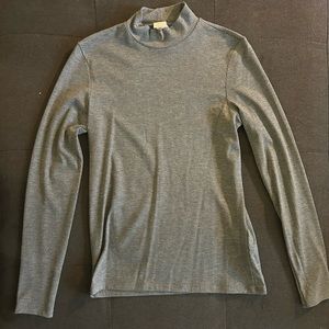 H&M Gray Ribbed Turtleneck